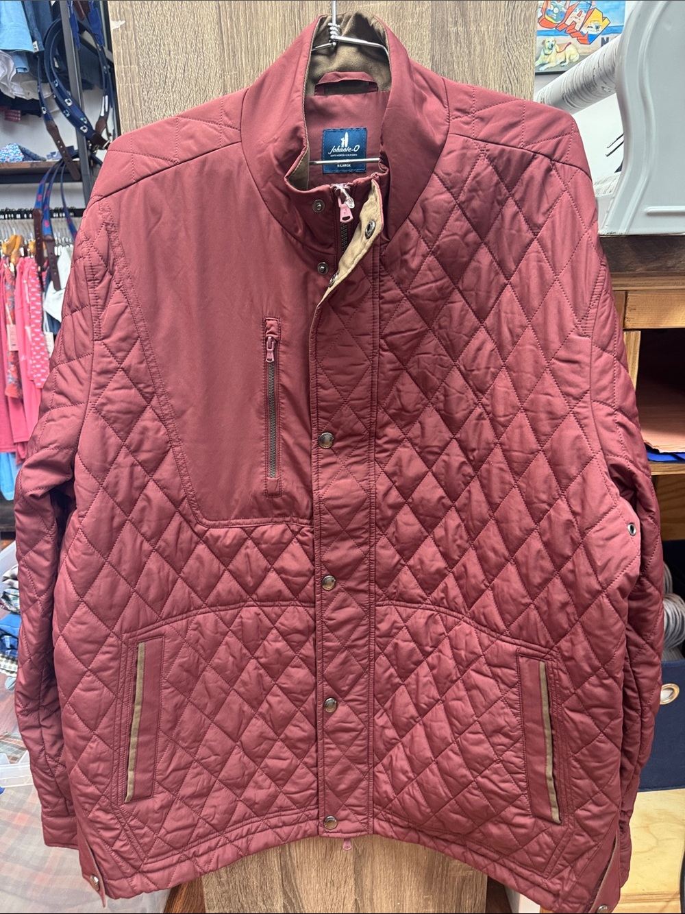 johnnie-O Quilted Jacket in Burgundy